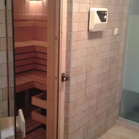 5 Floor Pool View Апартаменты