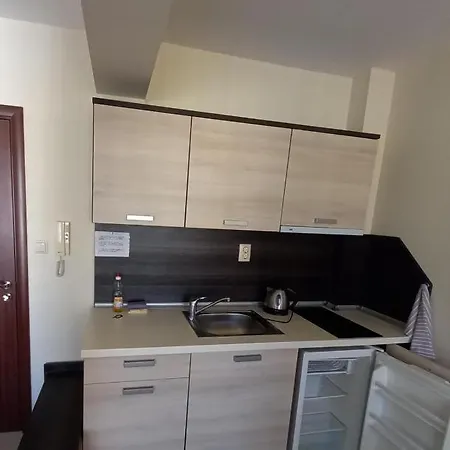 5 Floor Pool View Апартаменты Солнечный берег